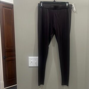 Bisou Bisou French Roast Leggings. Womens size medium.   Dark BROWN.